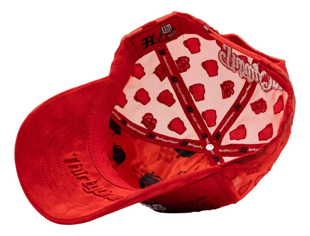 LA MOCHILA ROJA 31 Hats X BackapckBoyz